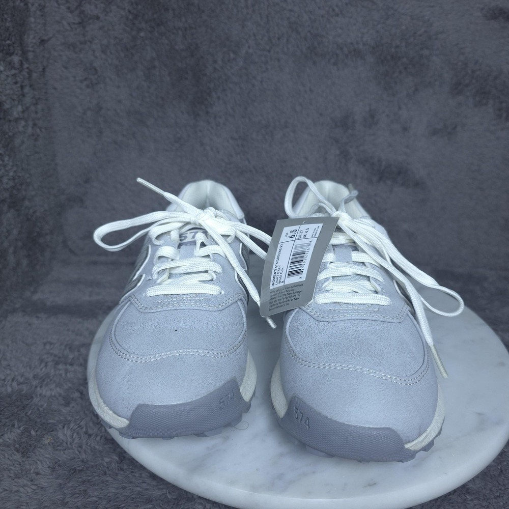 New Balance 574 Greens V2 Golf Shoes Womens 6.5 Gray Suede Spikeless Sneakers - Picture 2 of 12